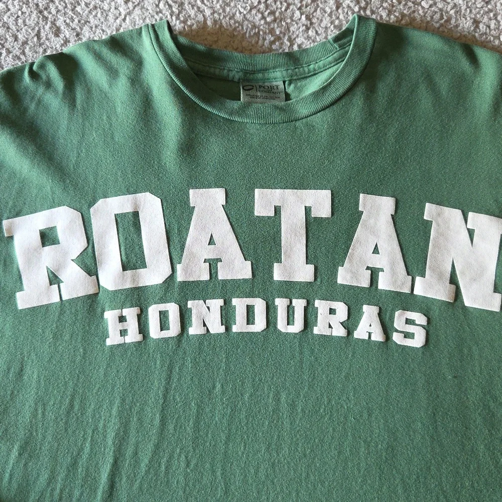 Roatan Honduras 100% Cotton Long Sleeve Graphic T-shirt - Picture 2 of 7